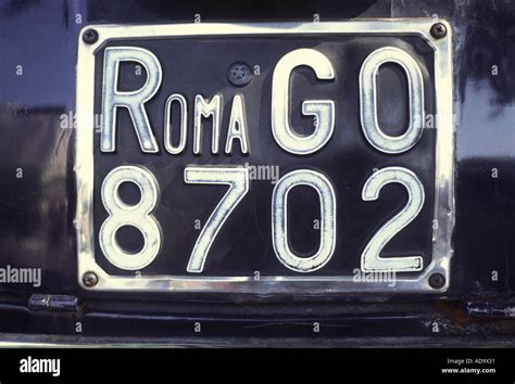 Vehicle registration plates of Italy 